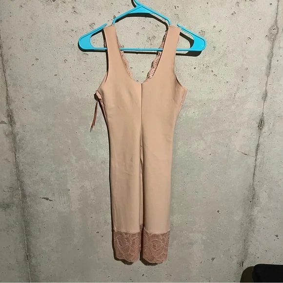 Commando Womens Sleeveless V Neck Lace Hem Slip Dress Rose Beige Size M - Picture 7 of 7